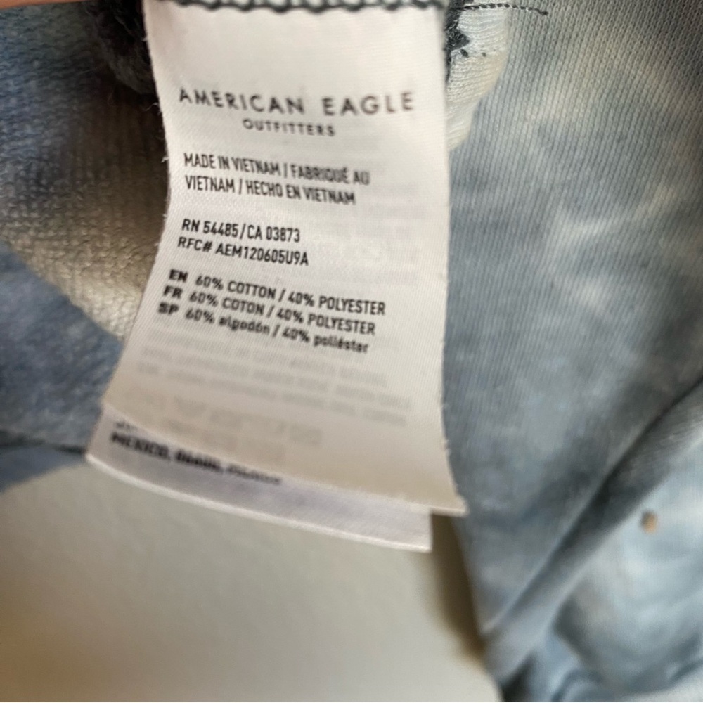 American Eagle blue tie-dye crop sweatshirt - Picture 2 of 3